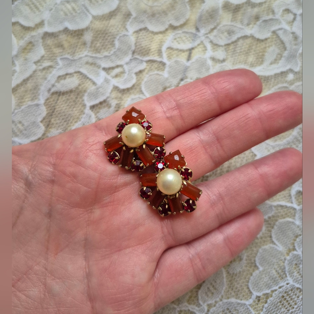 Vintage Elegant Pearl and Red Crystal Clip On Earrings